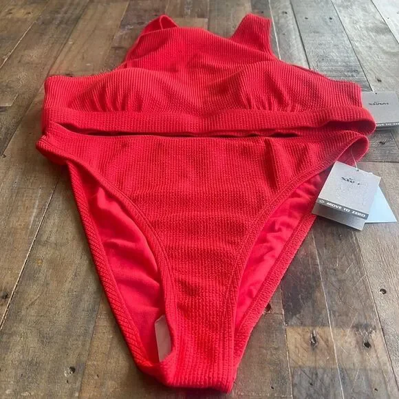 Nike Women's High Neck Bikini Top and Nike Women's High Waist Bikini Bottoms - Picture 2 of 5